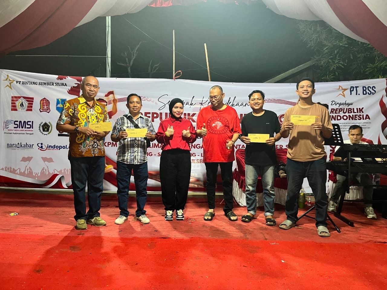 KPM Bone Kalteng Pererat Silaturahmi dengan Insan Pers di Lomba Domino HUT RI