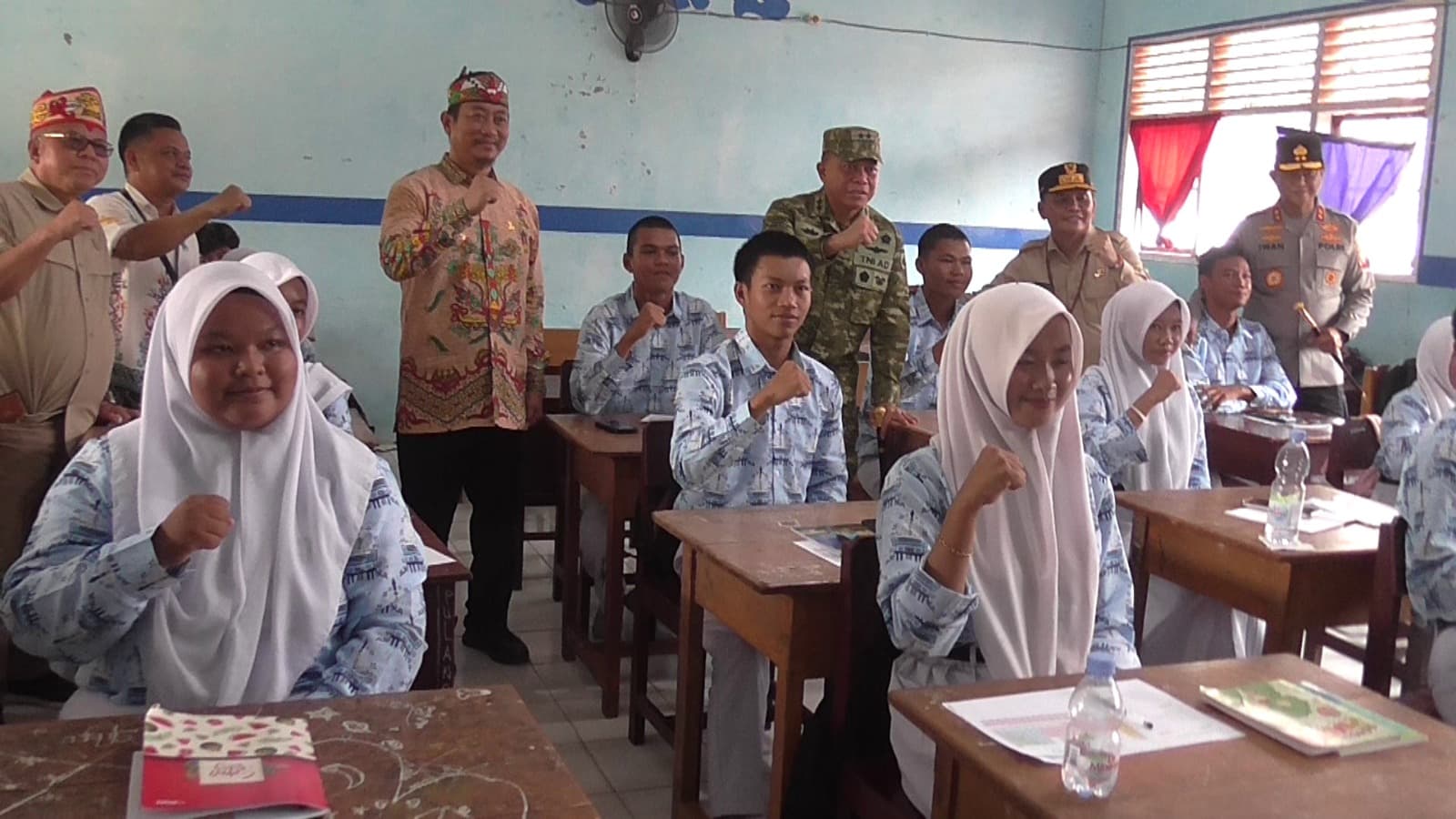 Gubernur Beri Motivasi Pelajar SMAN 1 Balai Riam