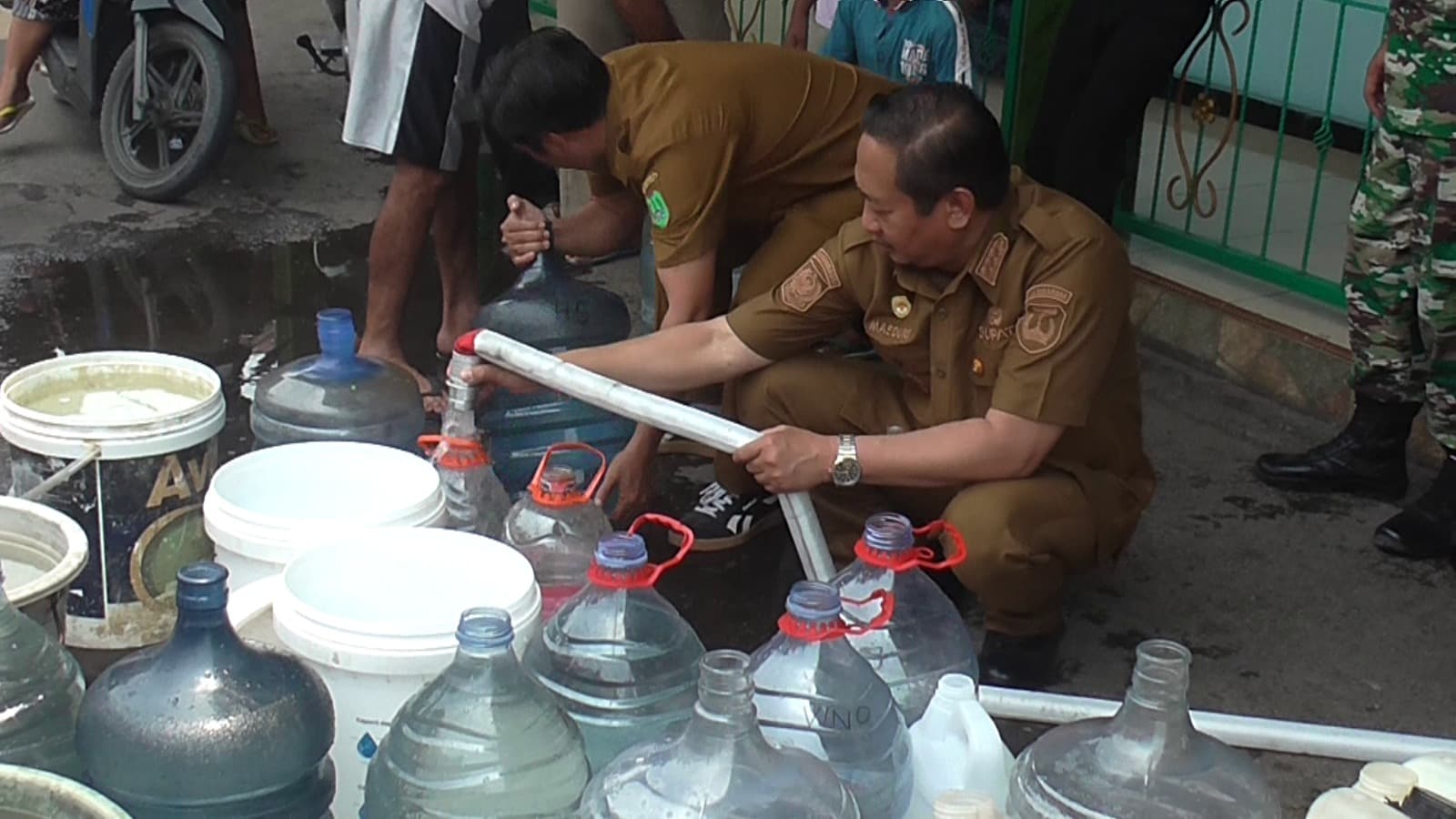 Pemkab Sukamara Salurkan Air Bersih ke Desa dan Kelurahan