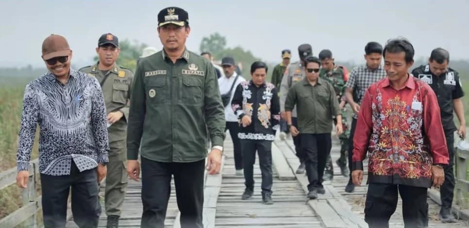 Bergerak Cepat, Bupati Sukamara Mulai Perbaikan Jalan Sukaraja–Muntai