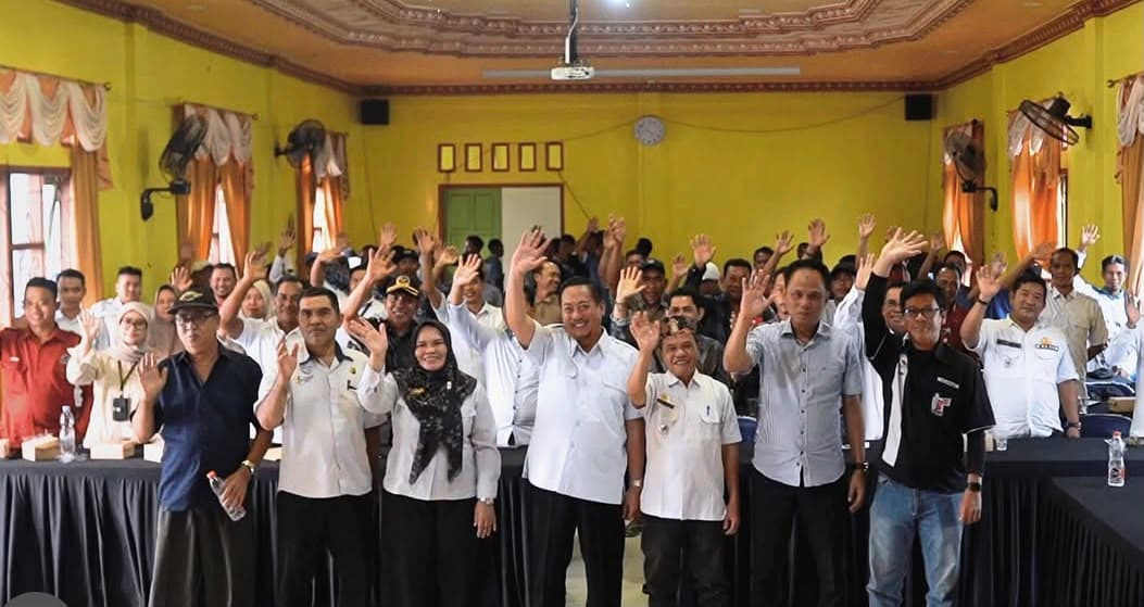 Audiensi Bersama Masyarakat Pantai Lunci