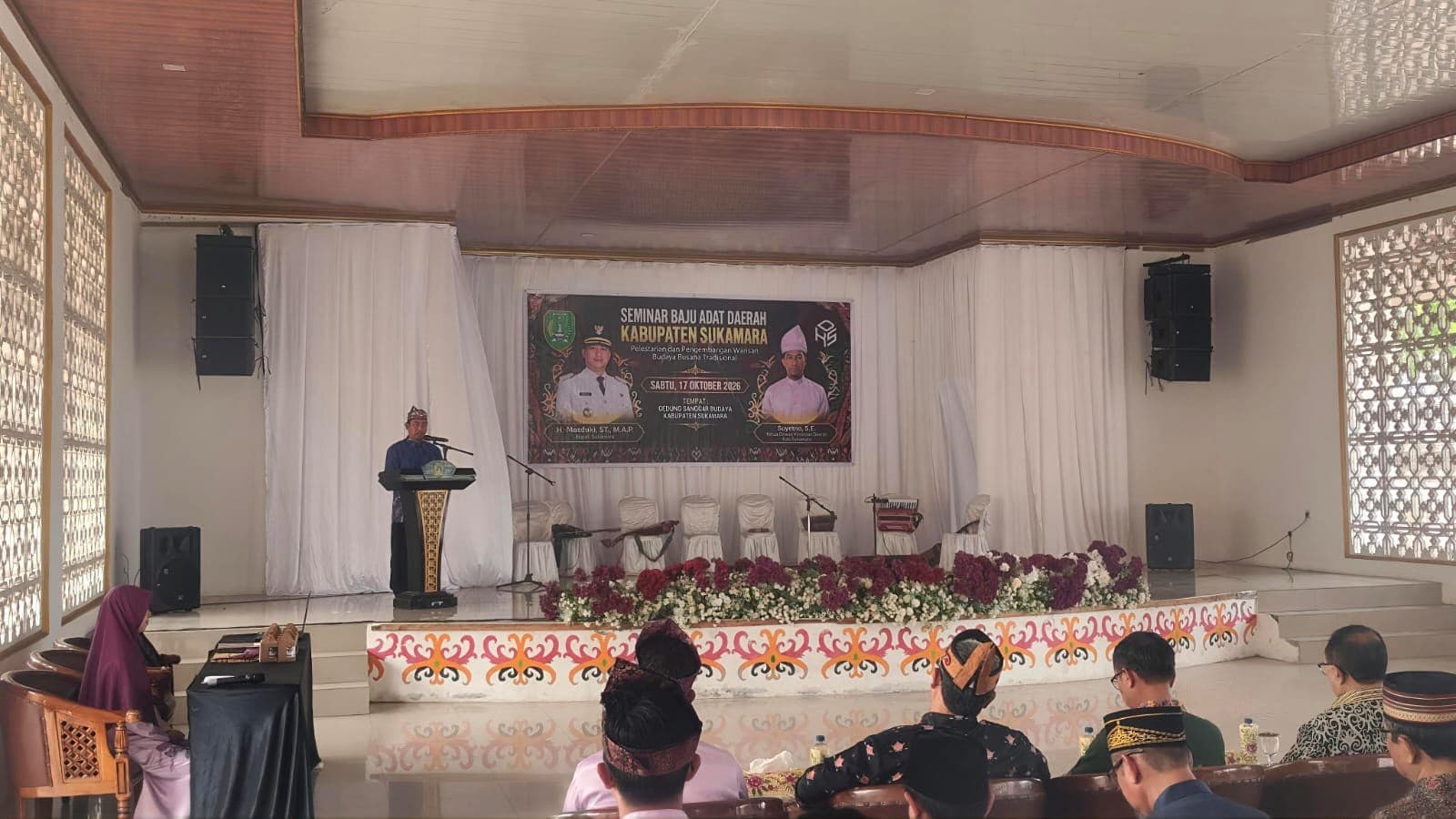 Pemkab Sukamara Dorong Pakaian Adat Menjadi Identitas Budaya Daerah
